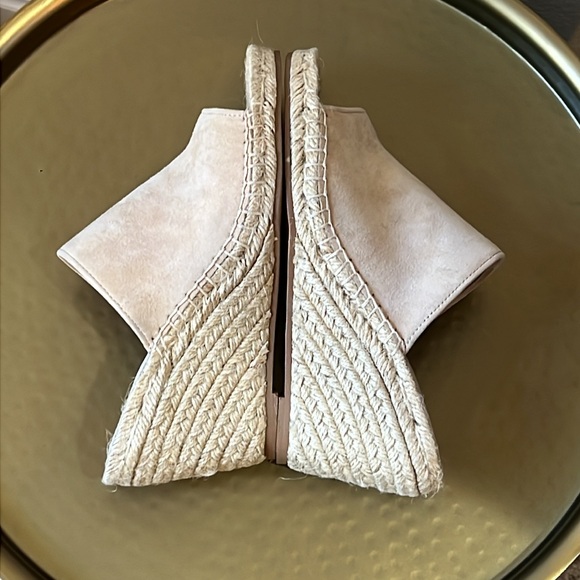 Caslon Sally Blush Suede Espadrille Wedge - Picture 3 of 13